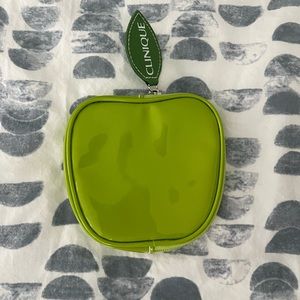 🍏 Clinique Pouch / Makeup Bag